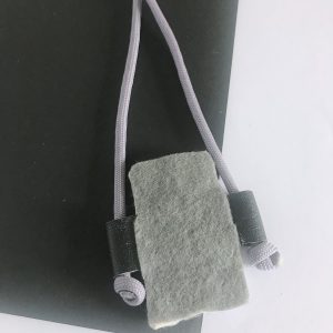 Collier brodé à la main. – Image 3