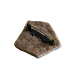 Broche moderne brodée à la main – Image 3