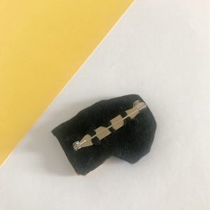 Broche brodée à la main – Image 2