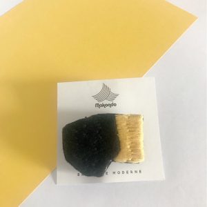 Broche brodée à la main – Image 3