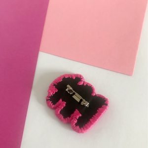 Broche brodée à la main – Image 3