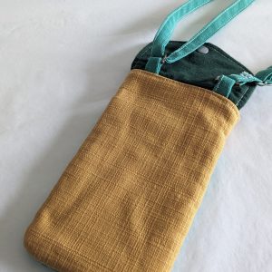 pochette téléphone