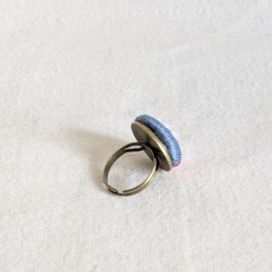 bague brodée