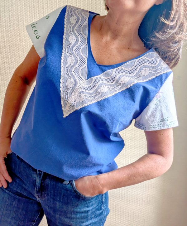 Haut col V manches courtes – dentelle & upcycling – Image 3